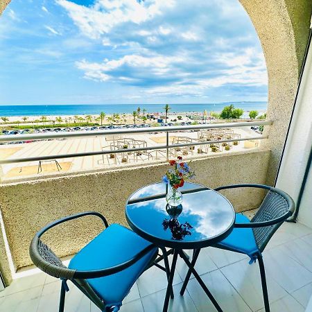 Face A La Mer - Vue Epique, Climatisation, Wifi, Draps Inclus 艾姆布里亚布拉瓦 外观 照片